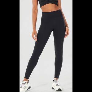 Fabletics Trinity High Waisted Pocket Legging S